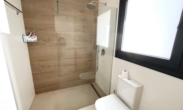 Resale - Villa / House - Ciudad Quesada - Pueblo Bravo