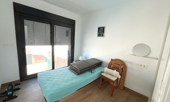 Resale - Villa / House - Ciudad Quesada - Pueblo Bravo