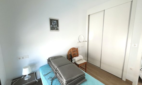Resale - Villa / House - Ciudad Quesada - Pueblo Bravo