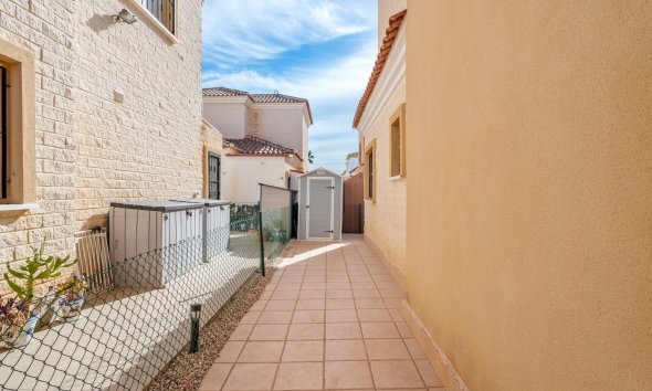 Reventa - Villa / Casa - Guardamar del Segura