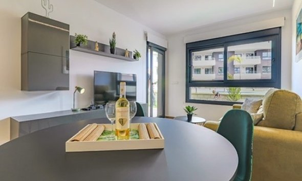 Resale - Apartament / Duplex - Orihuela Costa - Las Filipinas
