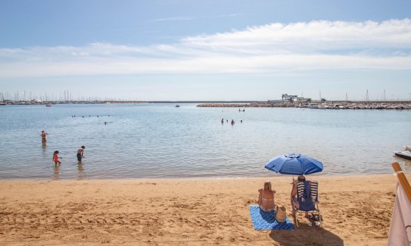 Resale - Apartament / Duplex - Torrevieja - Acequion