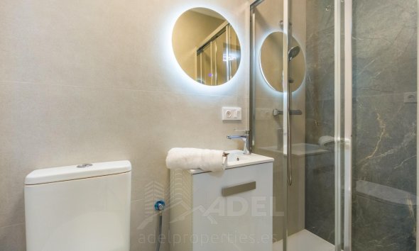 Resale - Apartment / Duplex - Torrevieja - Parque de Las Naciones