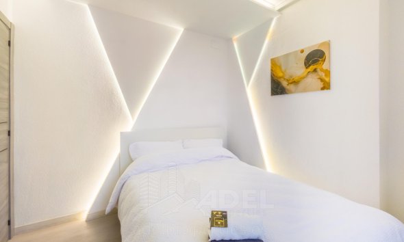 Resale - Apartment / Duplex - Torrevieja - Parque de Las Naciones