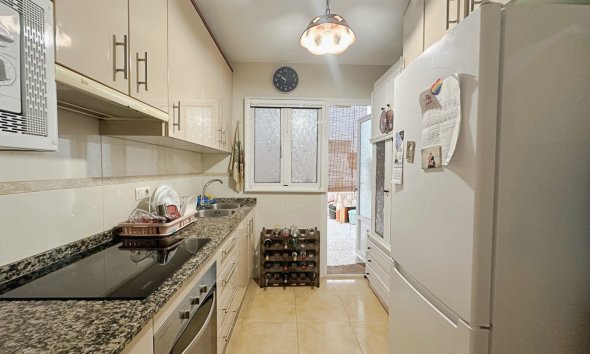 Resale - Apartament / Duplex - Torrevieja
