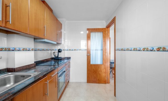 Reventa - Apartamento / Dúplex - Orihuela Costa