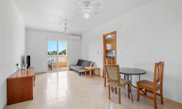 Reventa - Apartamento / Dúplex - Orihuela Costa