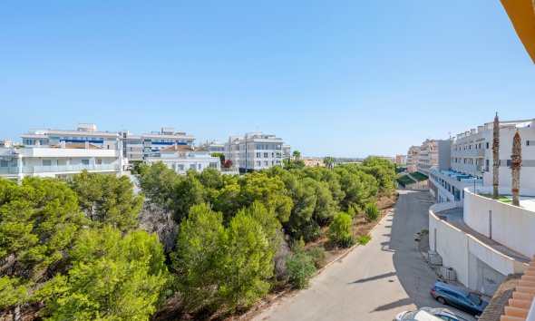 Reventa - Apartamento / Dúplex - Orihuela Costa