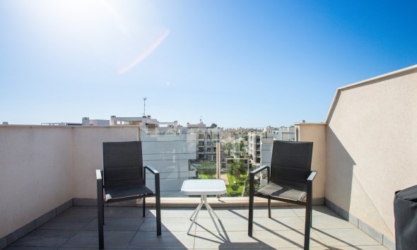 Reventa - Apartamento / Dúplex - Orihuela Costa - Villamartín