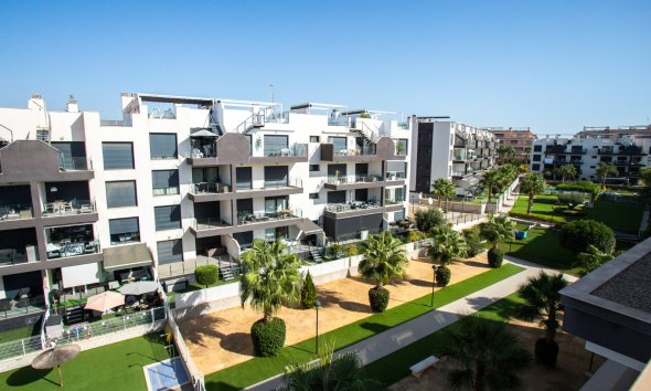 Reventa - Apartamento / Dúplex - Orihuela Costa - Villamartín