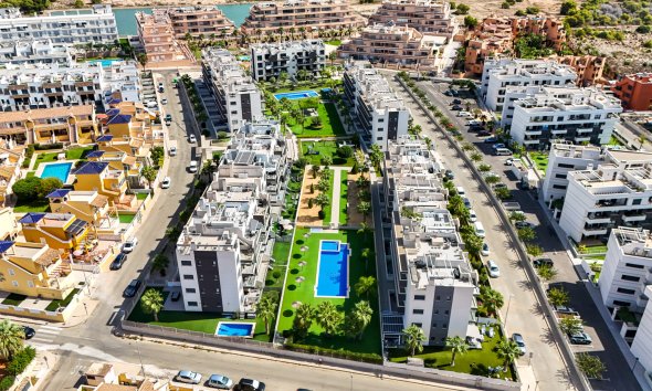 Reventa - Apartamento / Dúplex - Orihuela Costa - Villamartín