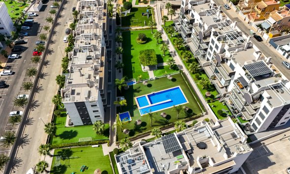 Reventa - Apartamento / Dúplex - Orihuela Costa - Villamartín