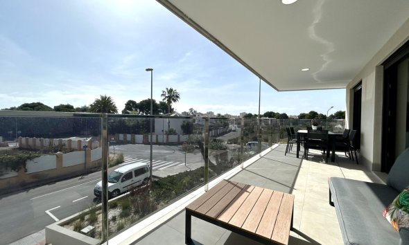 Reventa - Apartamento / Dúplex - Dehesa de campoamor - Campoamor