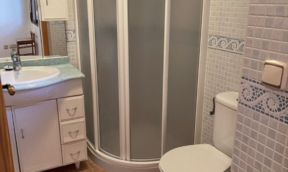 Reventa - Villa / Casa - Orihuela Costa - Punta Prima