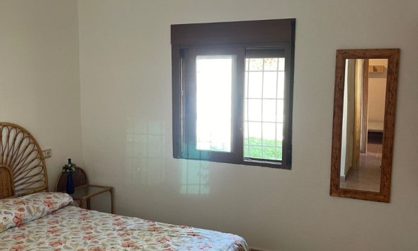 Reventa - Villa / Casa - Orihuela Costa - Punta Prima