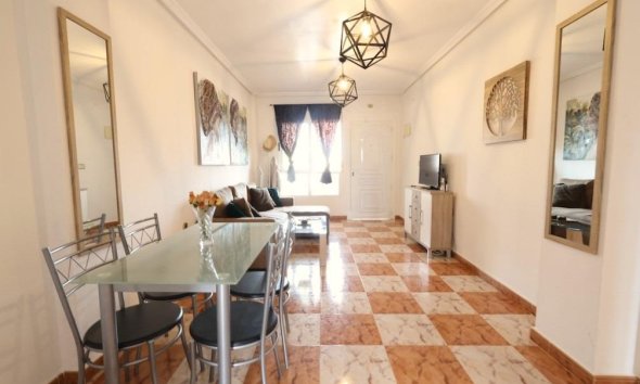 Resale - Apartment / Duplex - Orihuela Costa - La Zenia