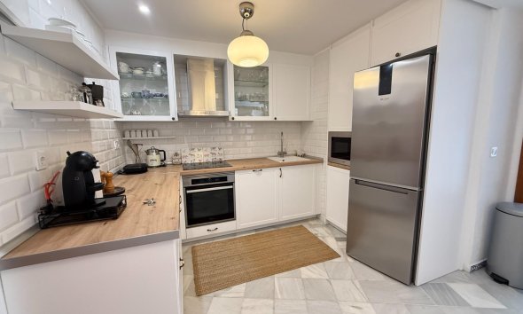 Reventa - Apartamento / Dúplex - Torrevieja - Playa de los Locos