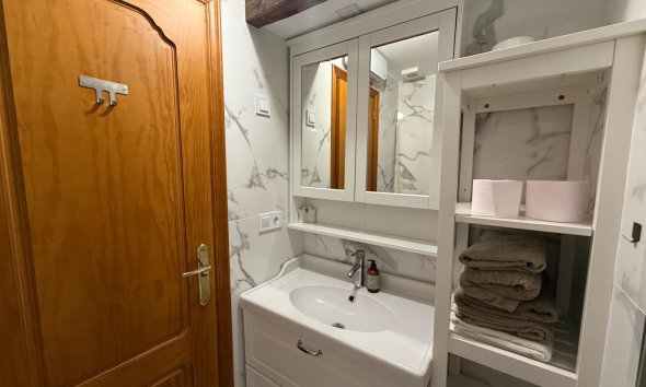 Reventa - Apartamento / Dúplex - Torrevieja - Playa de los Locos
