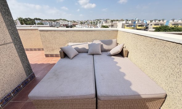 Resale - Villa / House - Orihuela Costa - Villamartín