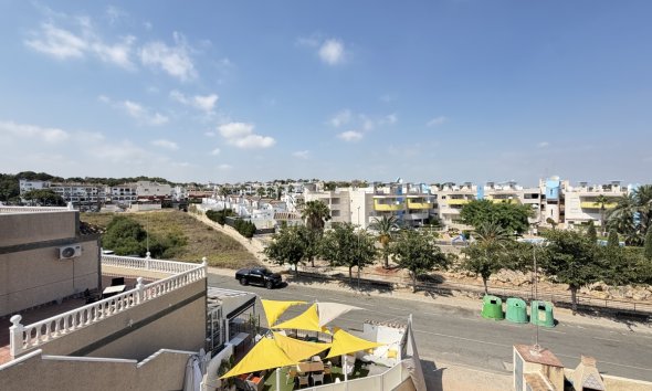 Resale - Villa / House - Orihuela Costa - Villamartín