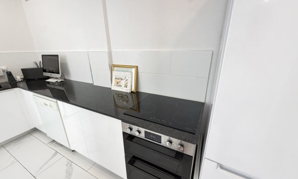 Resale - Villa / House - Orihuela Costa - Villamartín