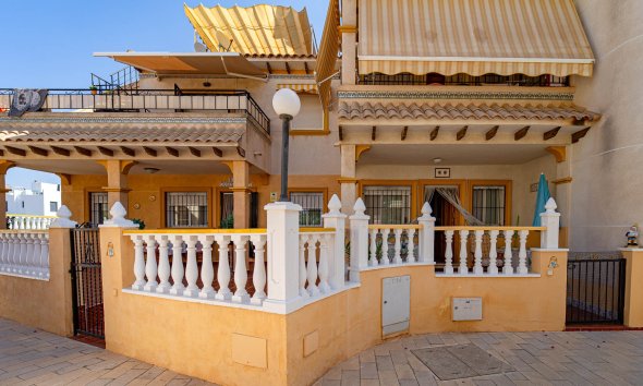 Rynek Wtórny - Apartament / Duplex - Punta Prima