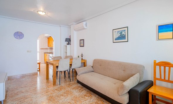 Reventa - Apartamento / Dúplex - Punta Prima