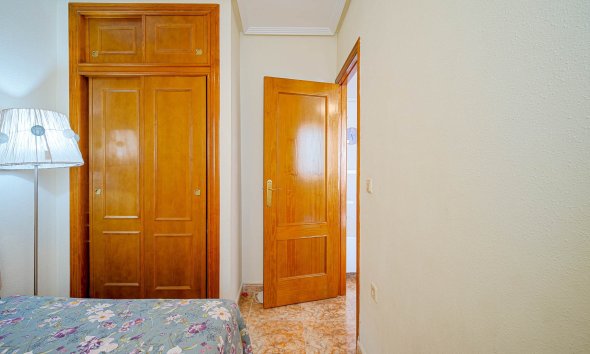 Reventa - Apartamento / Dúplex - Punta Prima