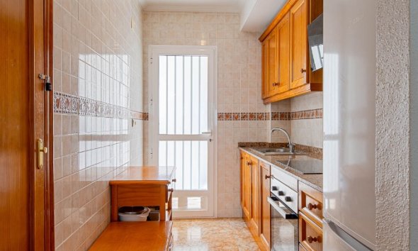 Reventa - Apartamento / Dúplex - Punta Prima