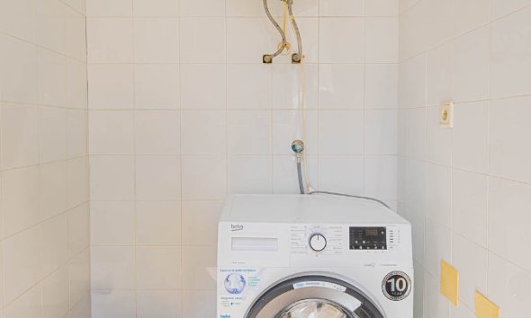 Reventa - Apartamento / Dúplex - Punta Prima