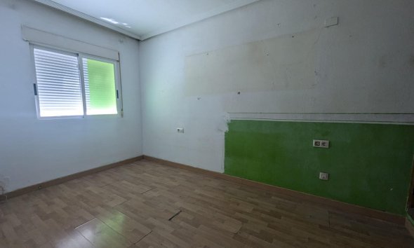 Resale - Bungalow - Torrevieja - Centro