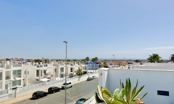 Resale - Villa / House - Orihuela Costa - Cabo Roig