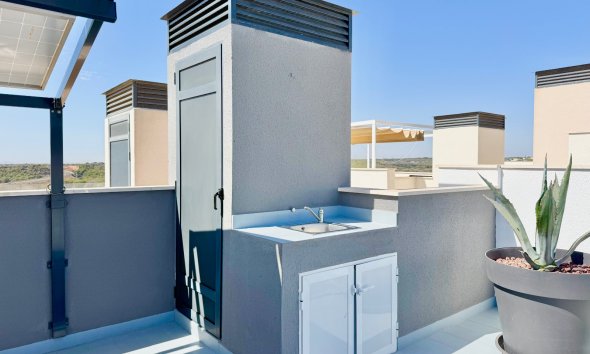 Resale - Villa / House - Orihuela Costa - Cabo Roig
