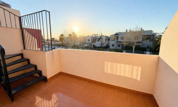 Reventa - Adosado - Torrevieja - Aguas Nuevas