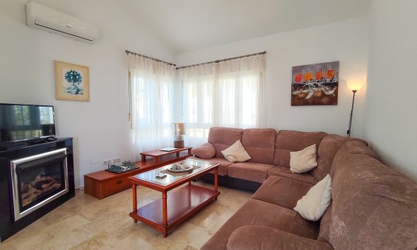 Resale - Villa / House - Orihuela Costa - Villamartín