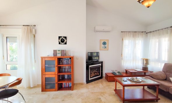 Resale - Villa / House - Orihuela Costa - Villamartín