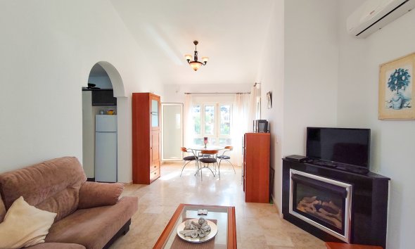 Resale - Villa / House - Orihuela Costa - Villamartín