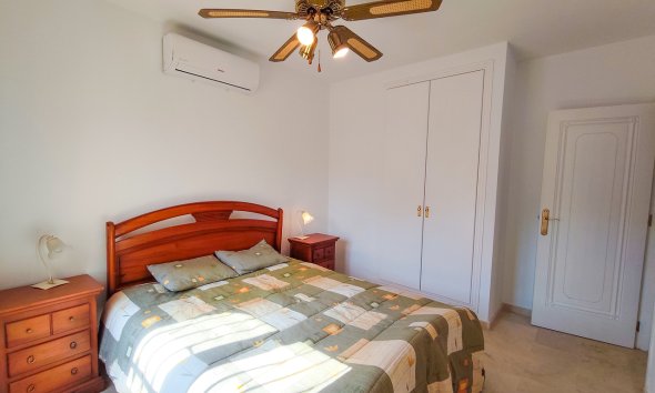 Resale - Villa / House - Orihuela Costa - Villamartín