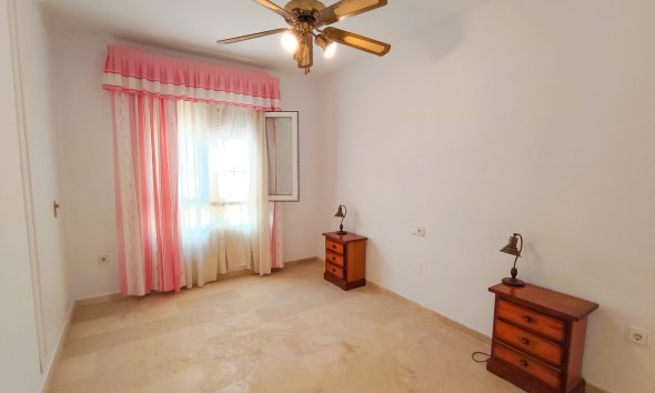 Resale - Villa / House - Orihuela Costa - Villamartín