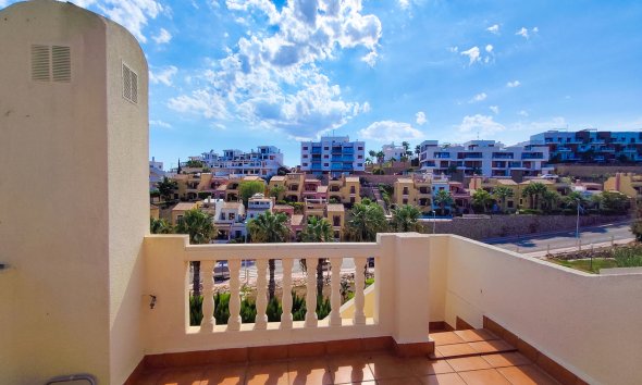 Resale - Villa / House - Orihuela Costa - Villamartín