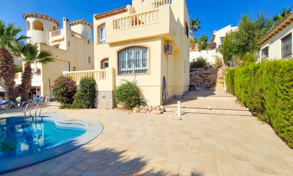 Resale - Villa / House - Orihuela Costa - Villamartín