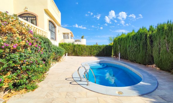 Resale - Villa / House - Orihuela Costa - Villamartín