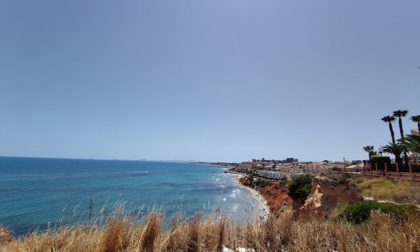 Resale - Apartament / Duplex - Orihuela Costa - Cabo Roig