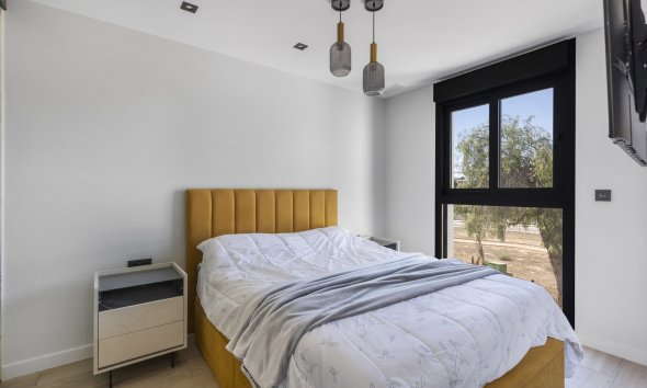 Resale - Apartment / Duplex - Orihuela Costa - Punta Prima