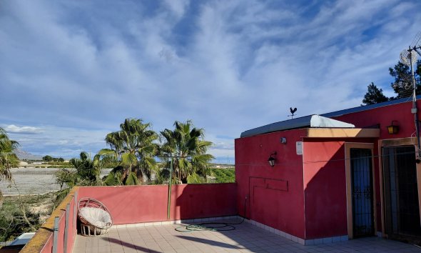 Resale - Farm Estate / Country Property - Orihuela