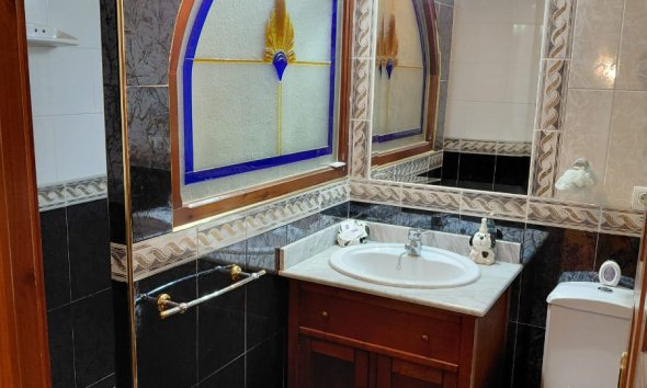 Resale - Farm Estate / Country Property - Orihuela