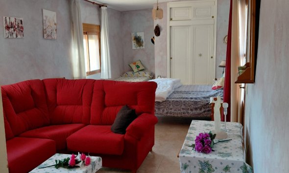 Resale - Farm Estate / Country Property - Orihuela