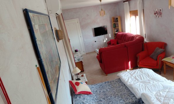 Resale - Farm Estate / Country Property - Orihuela