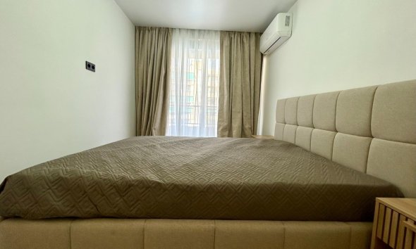 Resale - Apartment / Duplex - Torrevieja - Punta Prima