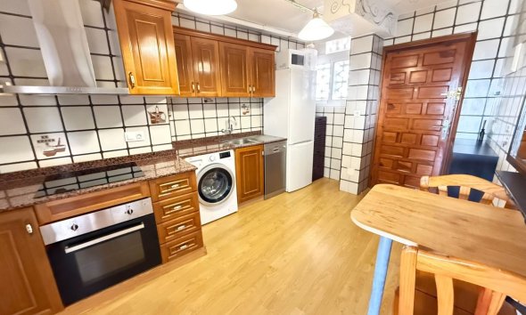 Resale - Apartment / Duplex - Orihuela Costa - La Zenia